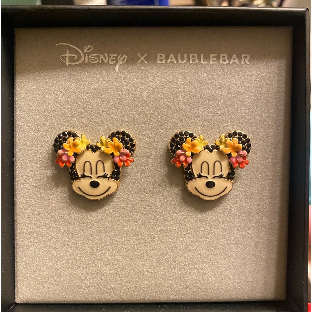 Minnie earrings